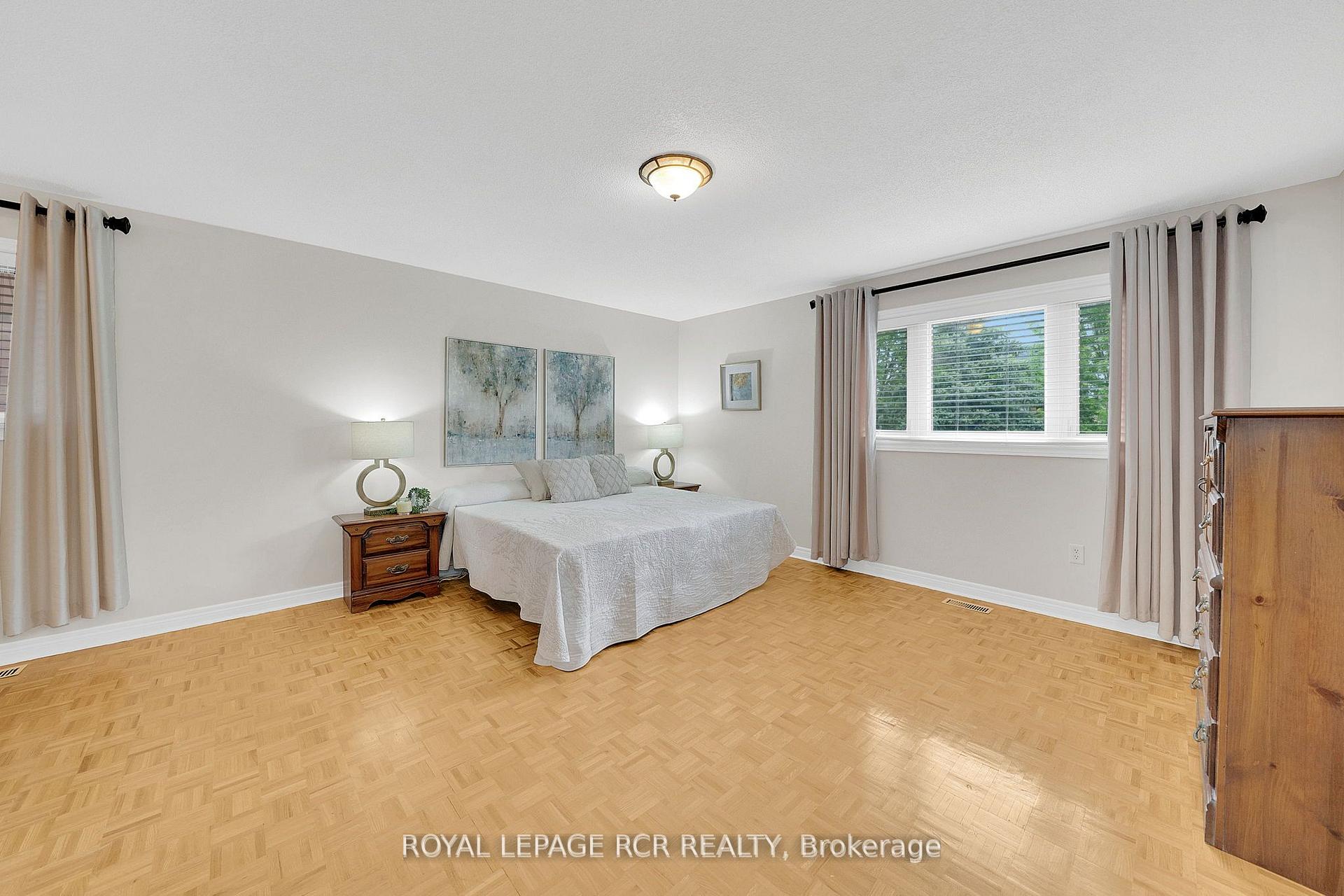 Photo 21 of 48 Cross Country Boulevard, Caledon, Bolton West — HOMEH