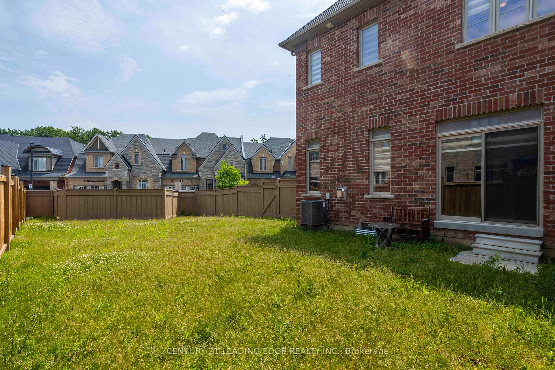 Photo 5 of 102 Masterson Lane, Ajax, Northwest Ajax — HOMEH