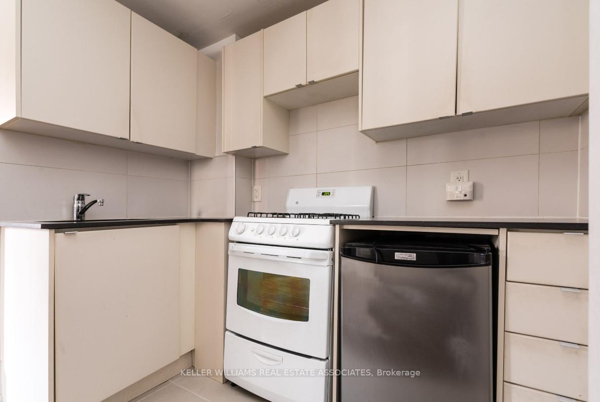 Photo 1 of Unit 101, 160 Huron Street, Toronto, Kensington-Chinatown — HOMEH