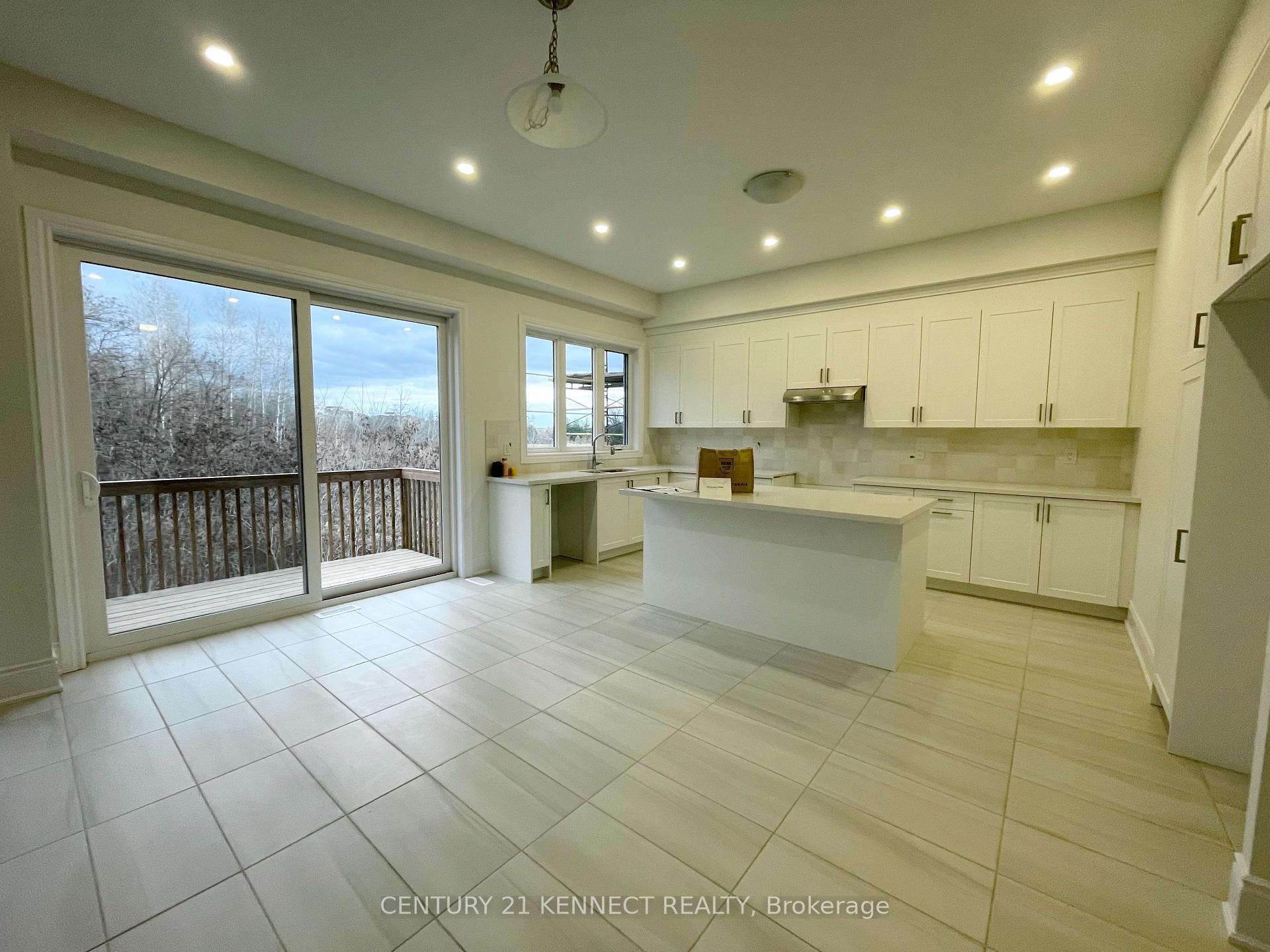 Photo 2 of 33 Meizhou Avenue, Markham, Angus Glen — HOMEH