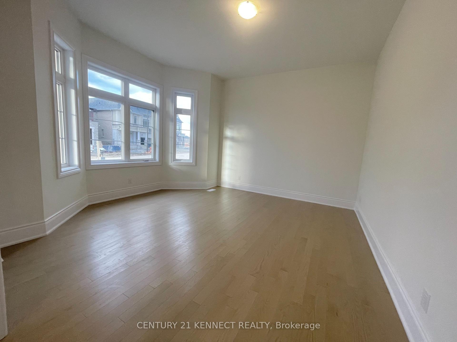 Photo 5 of 33 Meizhou Avenue, Markham, Angus Glen — HOMEH