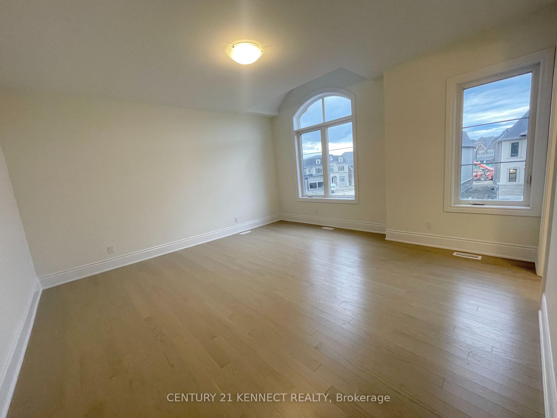 Photo 9 of 33 Meizhou Avenue, Markham, Angus Glen — HOMEH