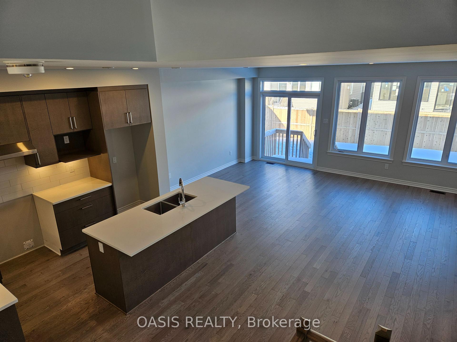 Photo 4 of 528 Sonmarg Crescent, Ottawa, Barrhaven - Half Moon Bay — HOMEH
