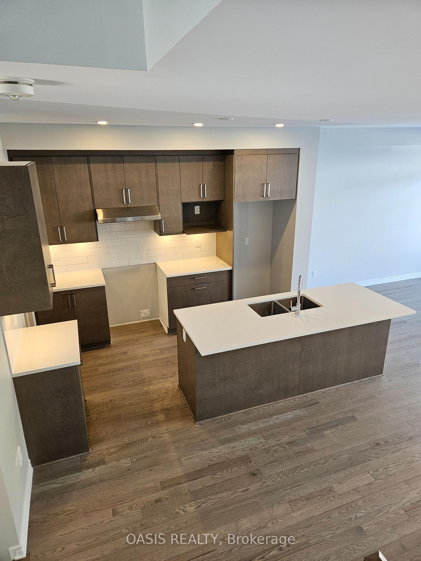 Photo 6 of 528 Sonmarg Crescent, Ottawa, Barrhaven - Half Moon Bay — HOMEH