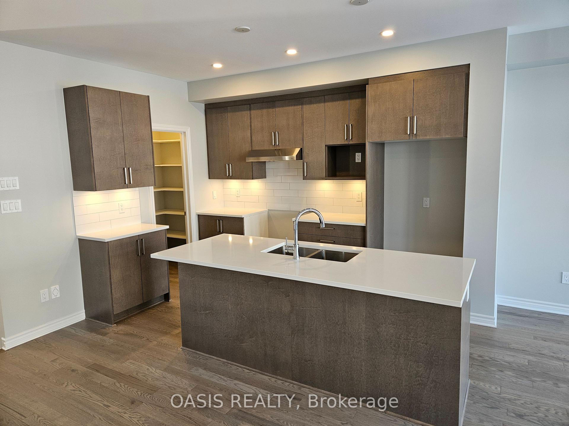 Photo 8 of 528 Sonmarg Crescent, Ottawa, Barrhaven - Half Moon Bay — HOMEH