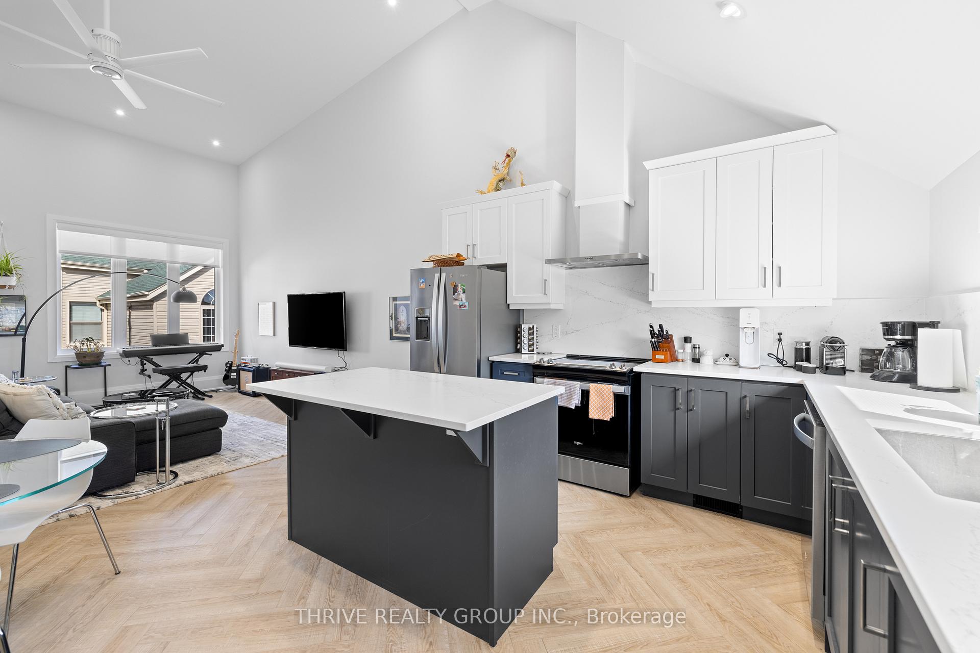Photo 3 of Unit 4, 225 Carlton Street, Toronto, Cabbagetown-South St. James Town — HOMEH