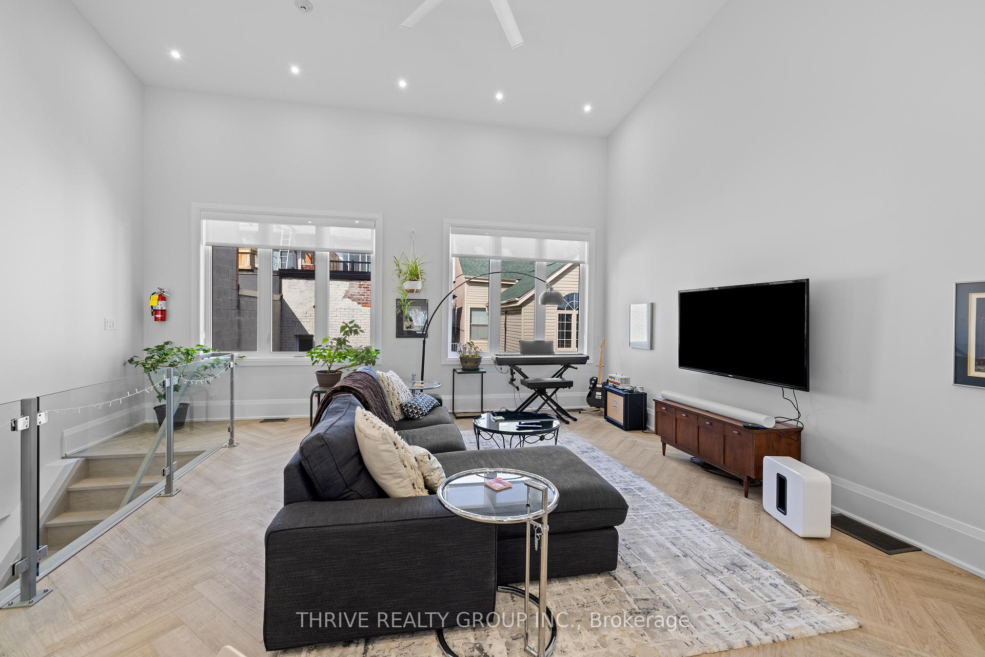 Photo 8 of Unit 4, 225 Carlton Street, Toronto, Cabbagetown-South St. James Town — HOMEH