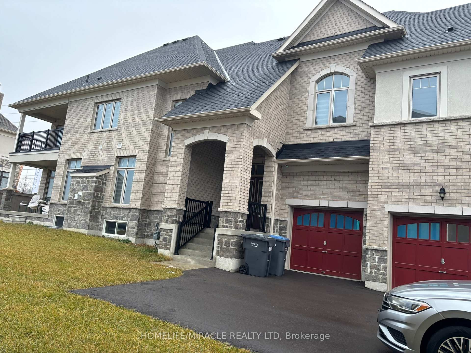 Photo 2 of 81 Burlwood Road S, Brampton, Vales of Castlemore — HOMEH