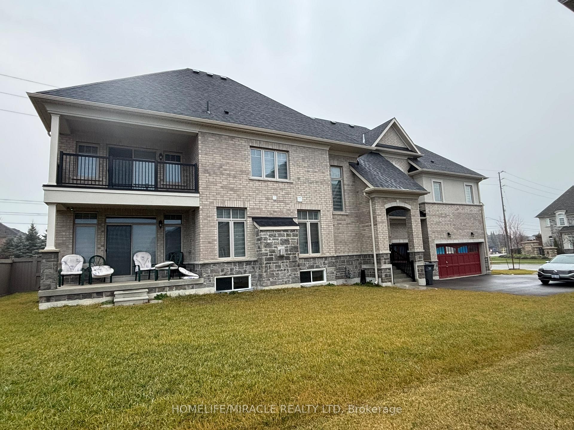Photo 4 of 81 Burlwood Road S, Brampton, Vales of Castlemore — HOMEH
