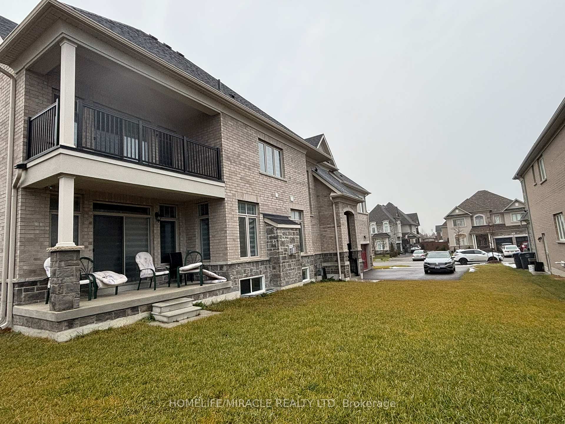 Photo 38 of 81 Burlwood Road S, Brampton, Vales of Castlemore — HOMEH