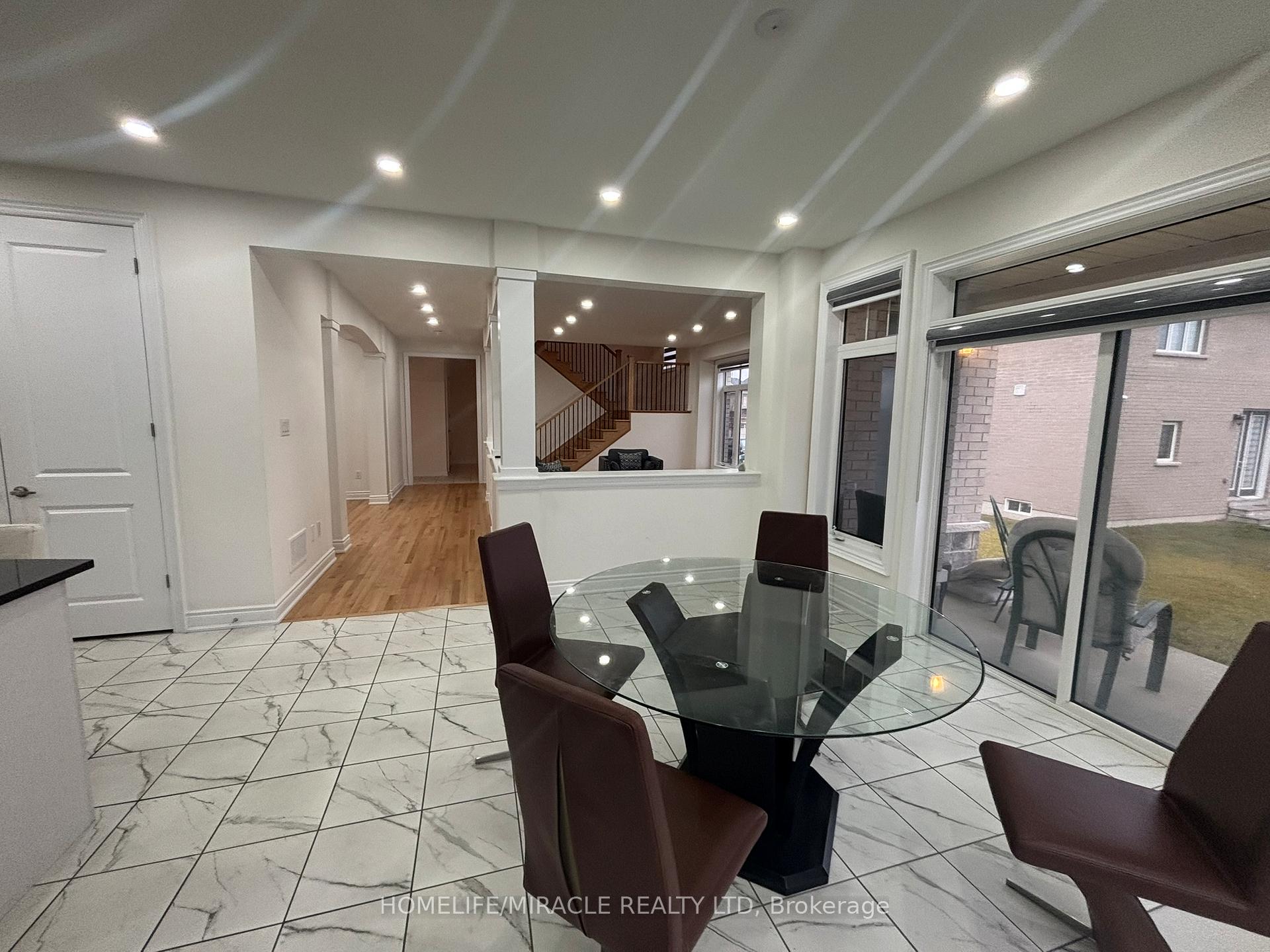 Photo 15 of 81 Burlwood Road S, Brampton, Vales of Castlemore — HOMEH