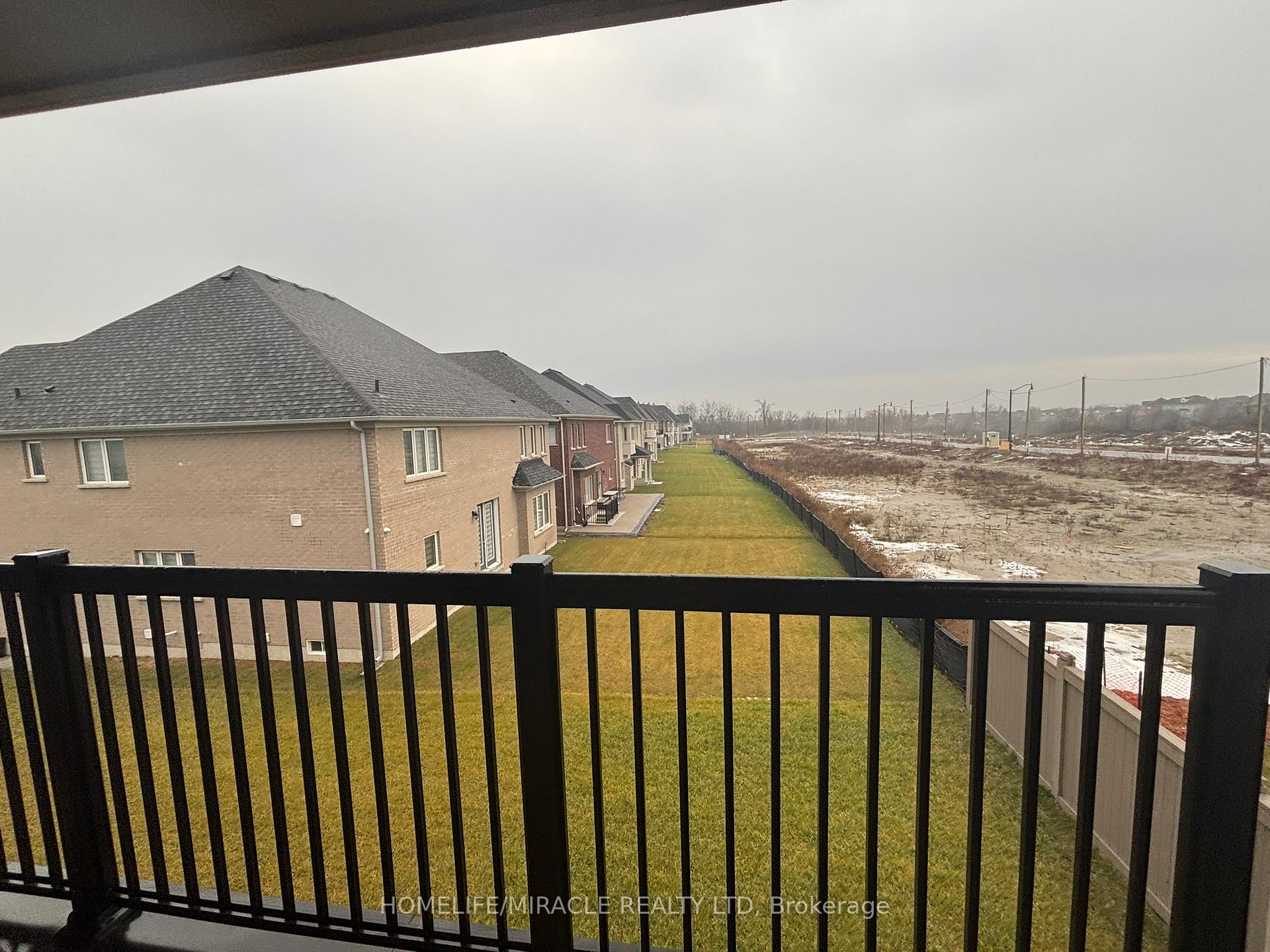 Photo 34 of 81 Burlwood Road S, Brampton, Vales of Castlemore — HOMEH