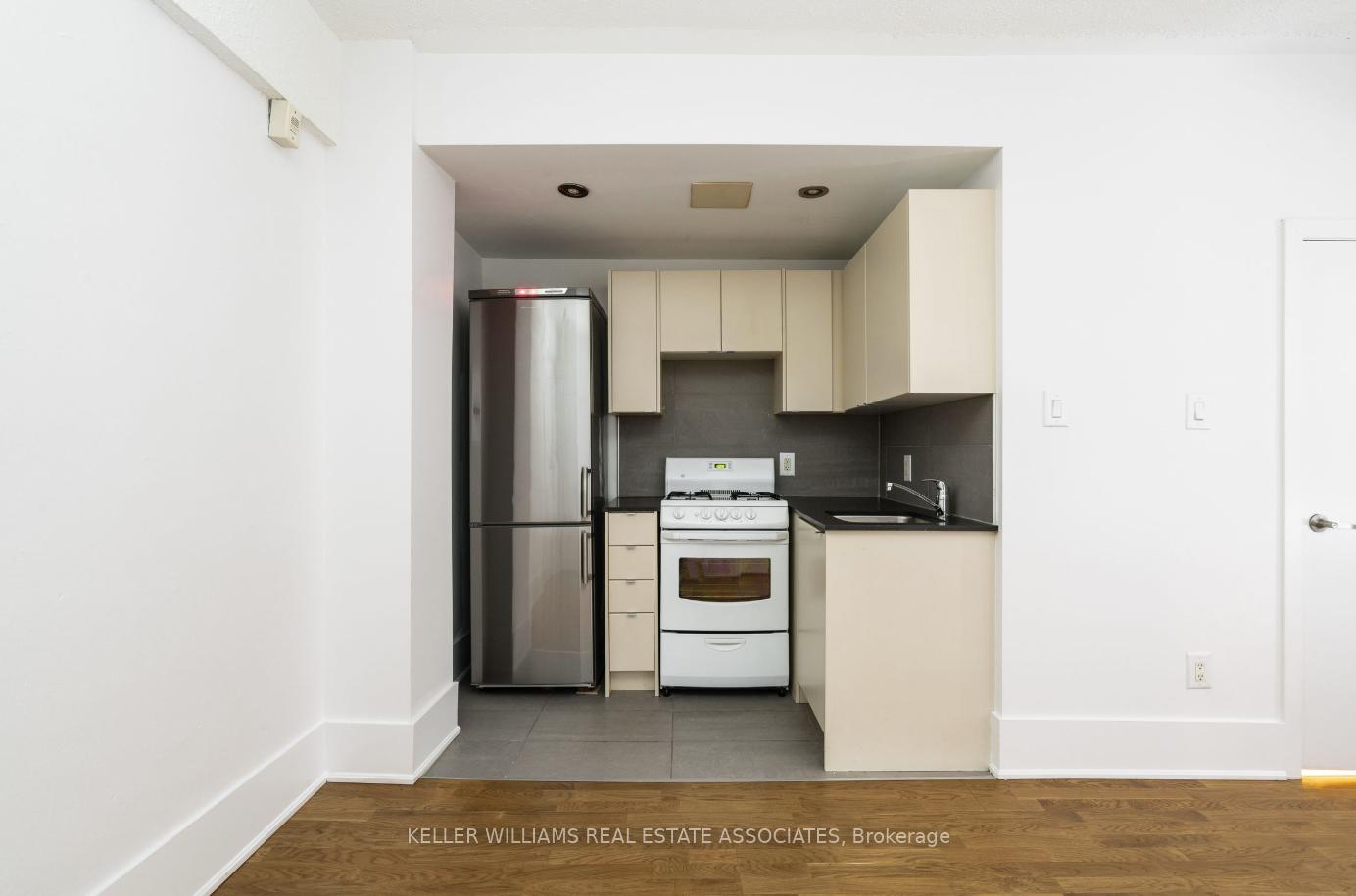 Photo 1 of Unit 103, 160 Huron Street, Toronto, Kensington-Chinatown — HOMEH