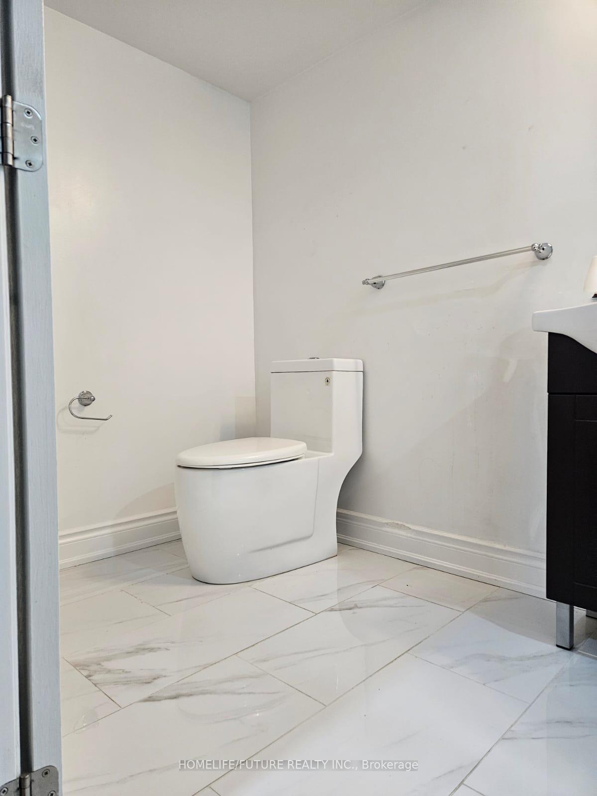 Photo 9 of Unit Bsmt, 26 Felix Close, Brampton, Northwest Brampton — HOMEH