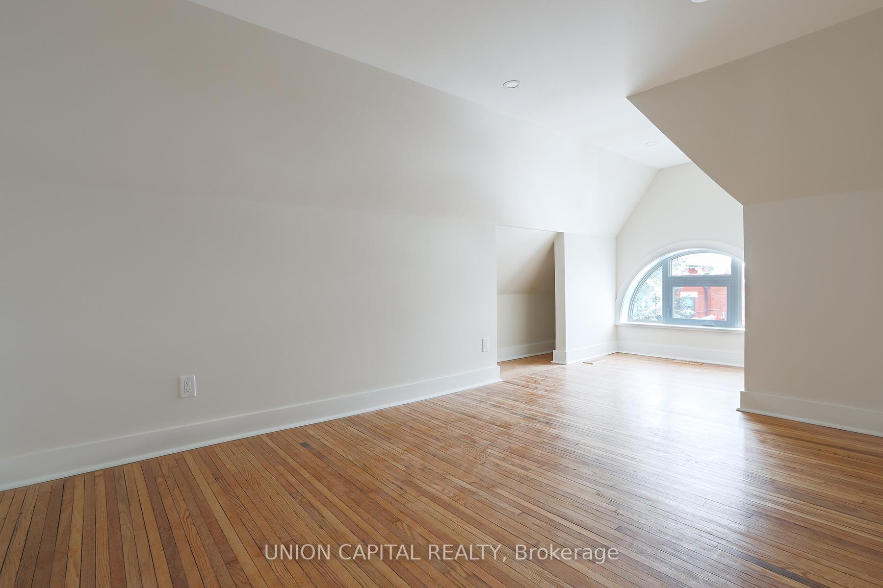 Photo 14 of Unit A, 278 Lisgar Street, Toronto, Little Portugal — HOMEH