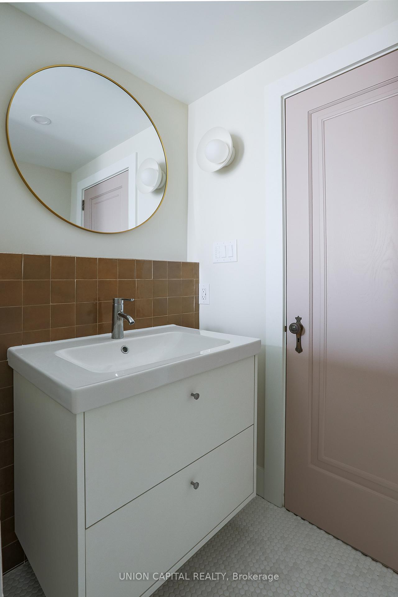 Photo 18 of Unit A, 278 Lisgar Street, Toronto, Little Portugal — HOMEH