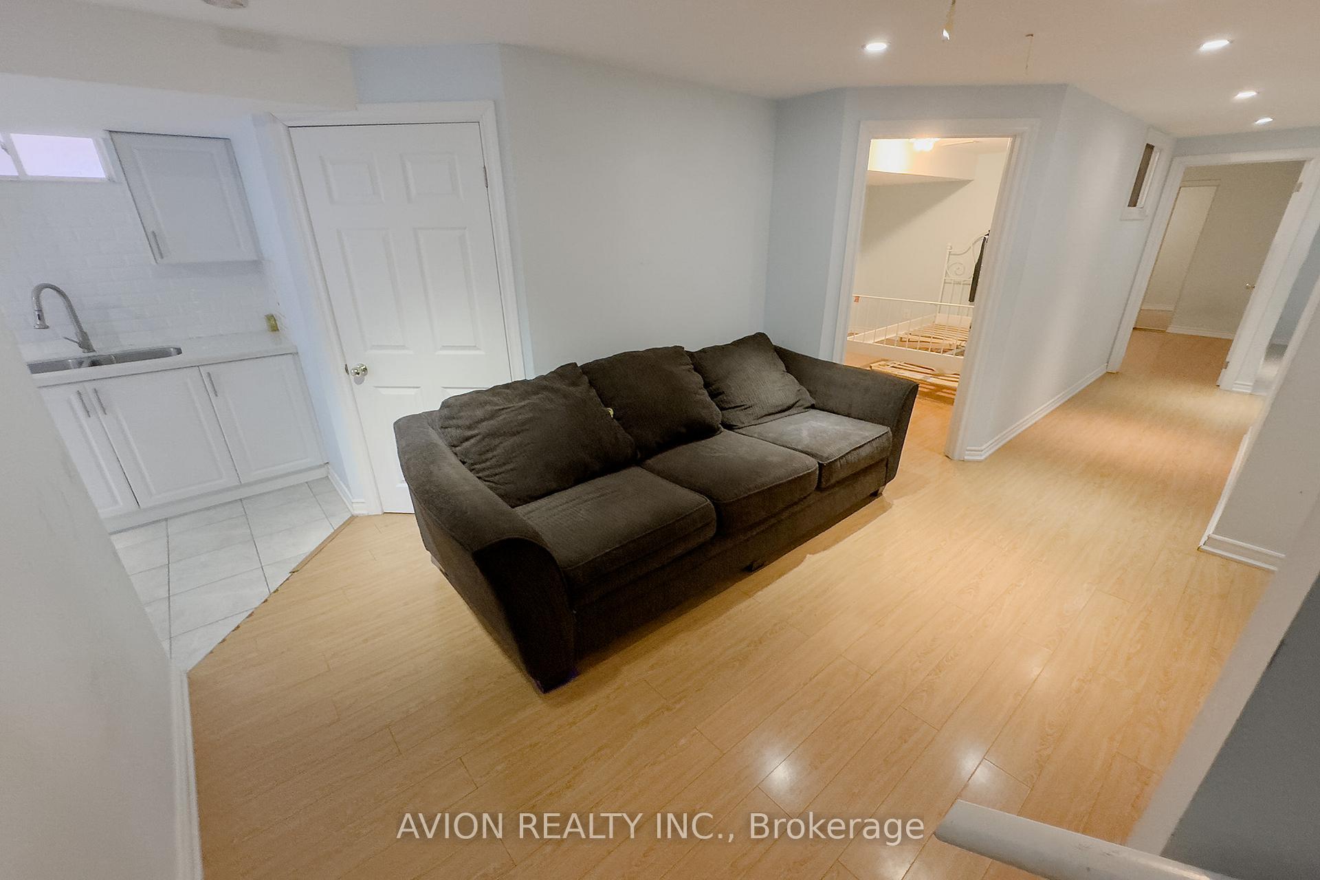 Photo 4 of Unit Bst, 45 Haskett Dr S, Markham, Cedar Grove — HOMEH