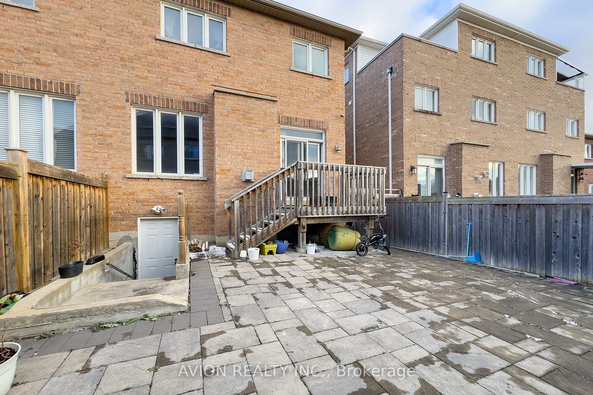 Photo 8 of Unit Bst, 45 Haskett Dr S, Markham, Cedar Grove — HOMEH