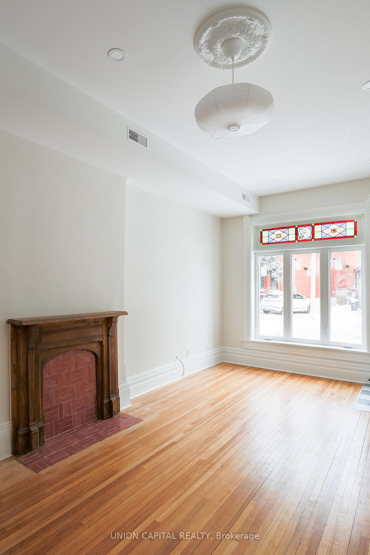 Photo 7 of Unit B, 278 Lisgar Street, Toronto, Little Portugal — HOMEH
