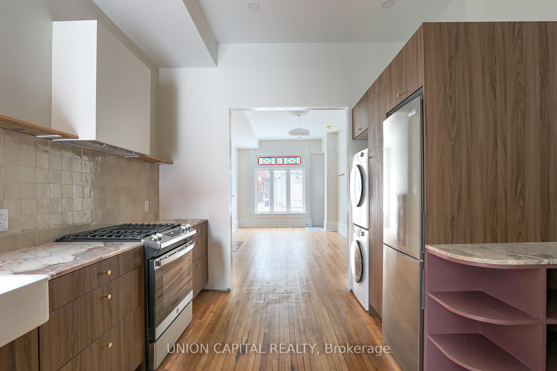 Photo 4 of Unit B, 278 Lisgar Street, Toronto, Little Portugal — HOMEH