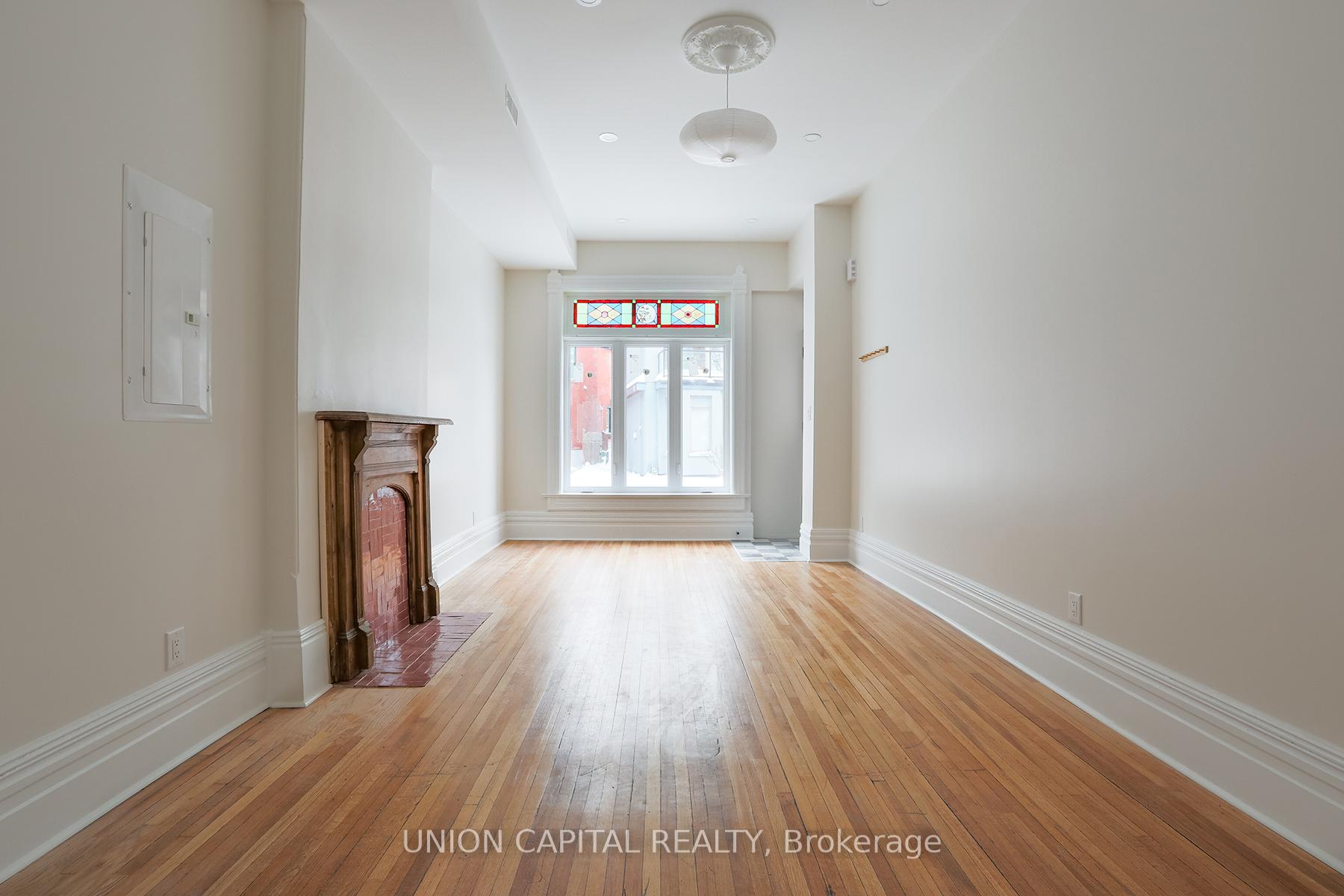 Photo 8 of Unit B, 278 Lisgar Street, Toronto, Little Portugal — HOMEH