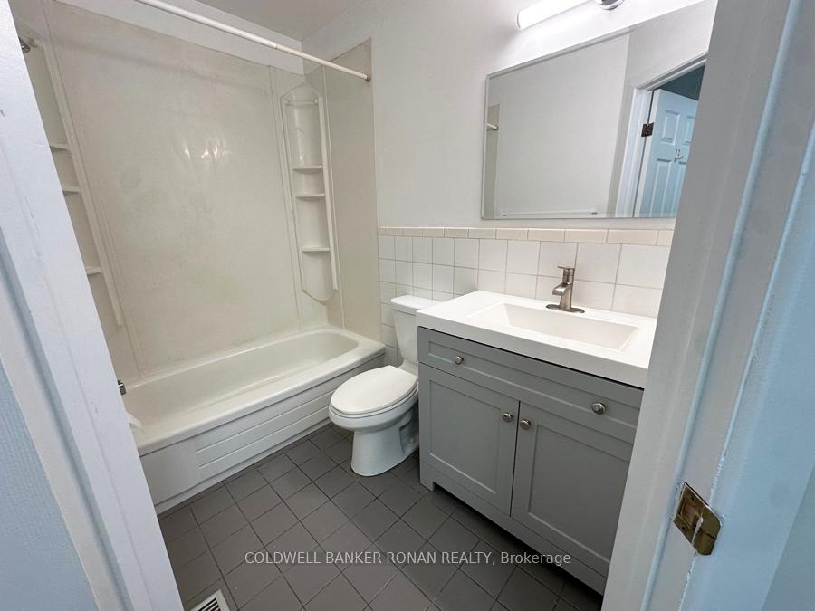 Photo 17 of Unit Unit 2, 16105 Highway 27, King, Schomberg — HOMEH