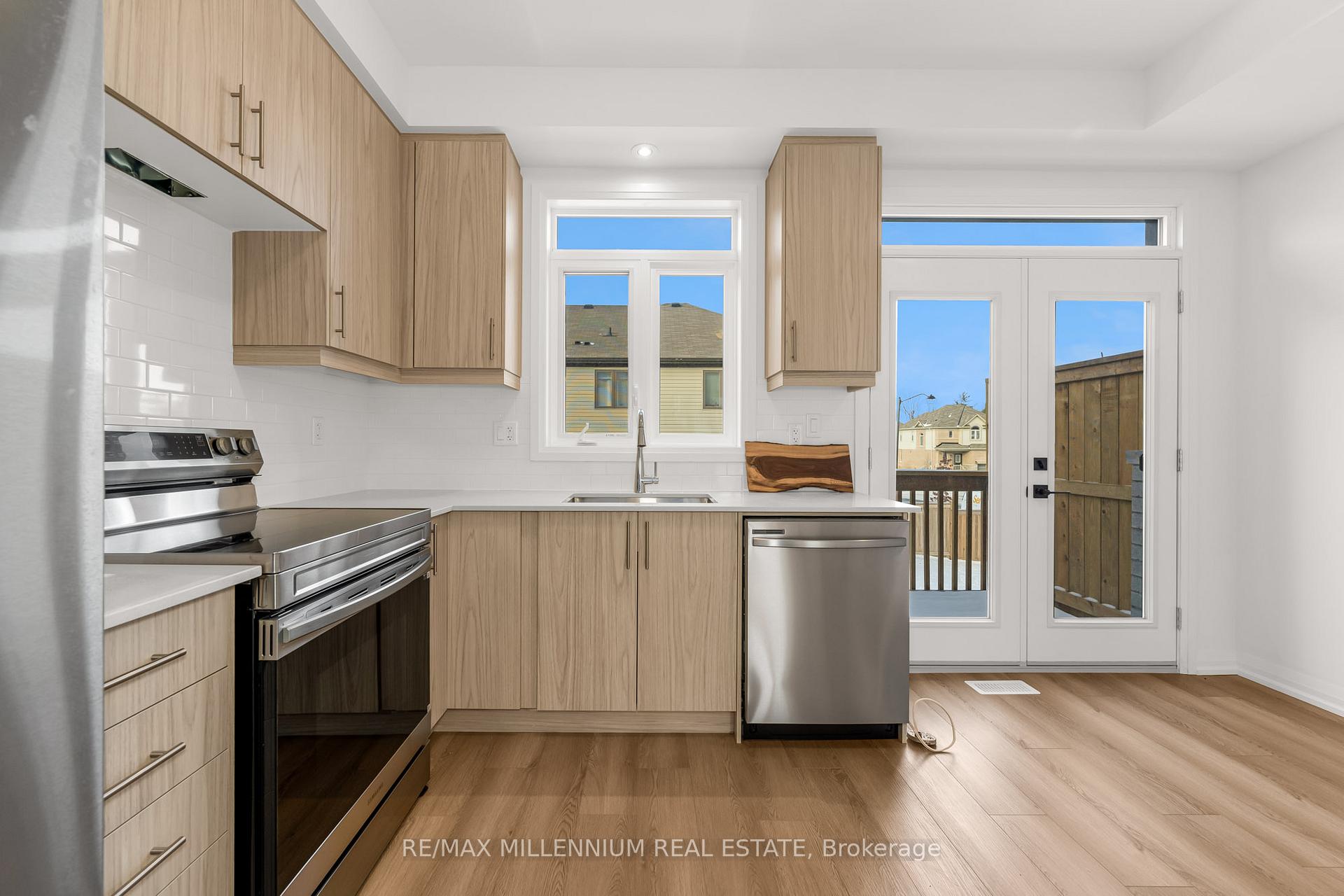 Photo 6 of Unit 56, 55 Tom Brown Drive, Brant, Paris — HOMEH