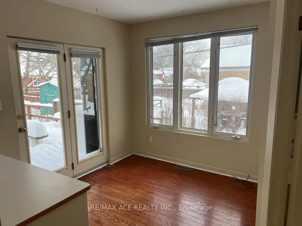 Photo 7 of Unit Main, 3689 St Clair Avenue E, Scarborough, Cliffcrest — HOMEH