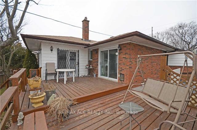 Photo 8 of Unit Main, 3689 St Clair Avenue E, Scarborough, Cliffcrest — HOMEH