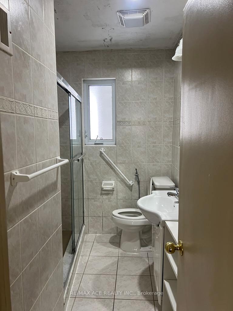 Photo 9 of Unit Main, 3689 St Clair Avenue E, Scarborough, Cliffcrest — HOMEH