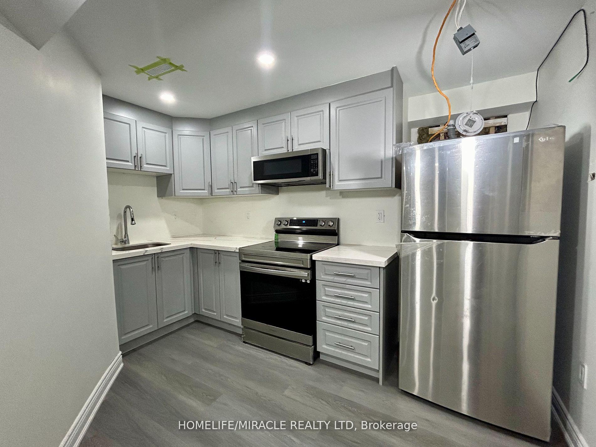 Photo 5 of Unit Bsmt, 16 Speckled Alder Street, Caledon, Rural Caledon — HOMEH