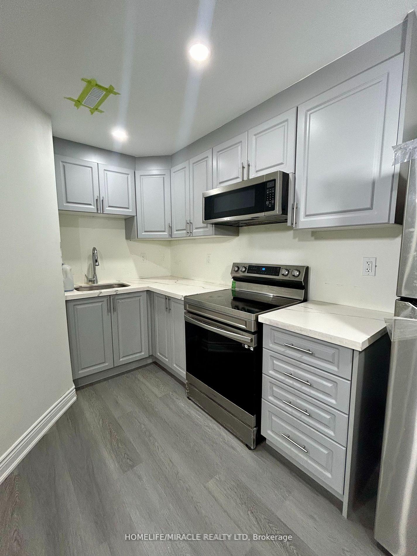 Photo 4 of Unit Bsmt, 16 Speckled Alder Street, Caledon, Rural Caledon — HOMEH