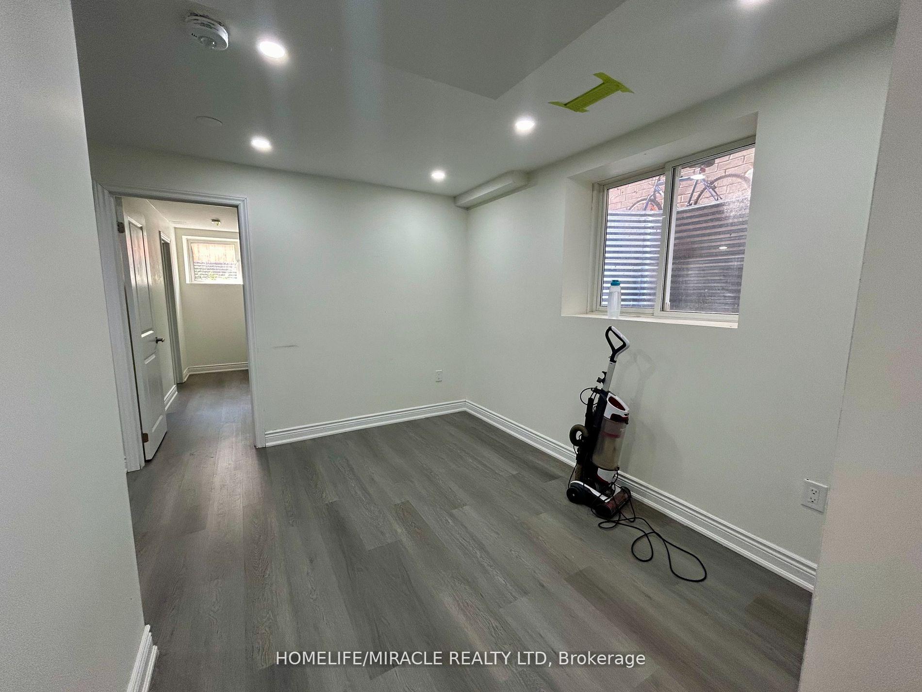 Photo 6 of Unit Bsmt, 16 Speckled Alder Street, Caledon, Rural Caledon — HOMEH