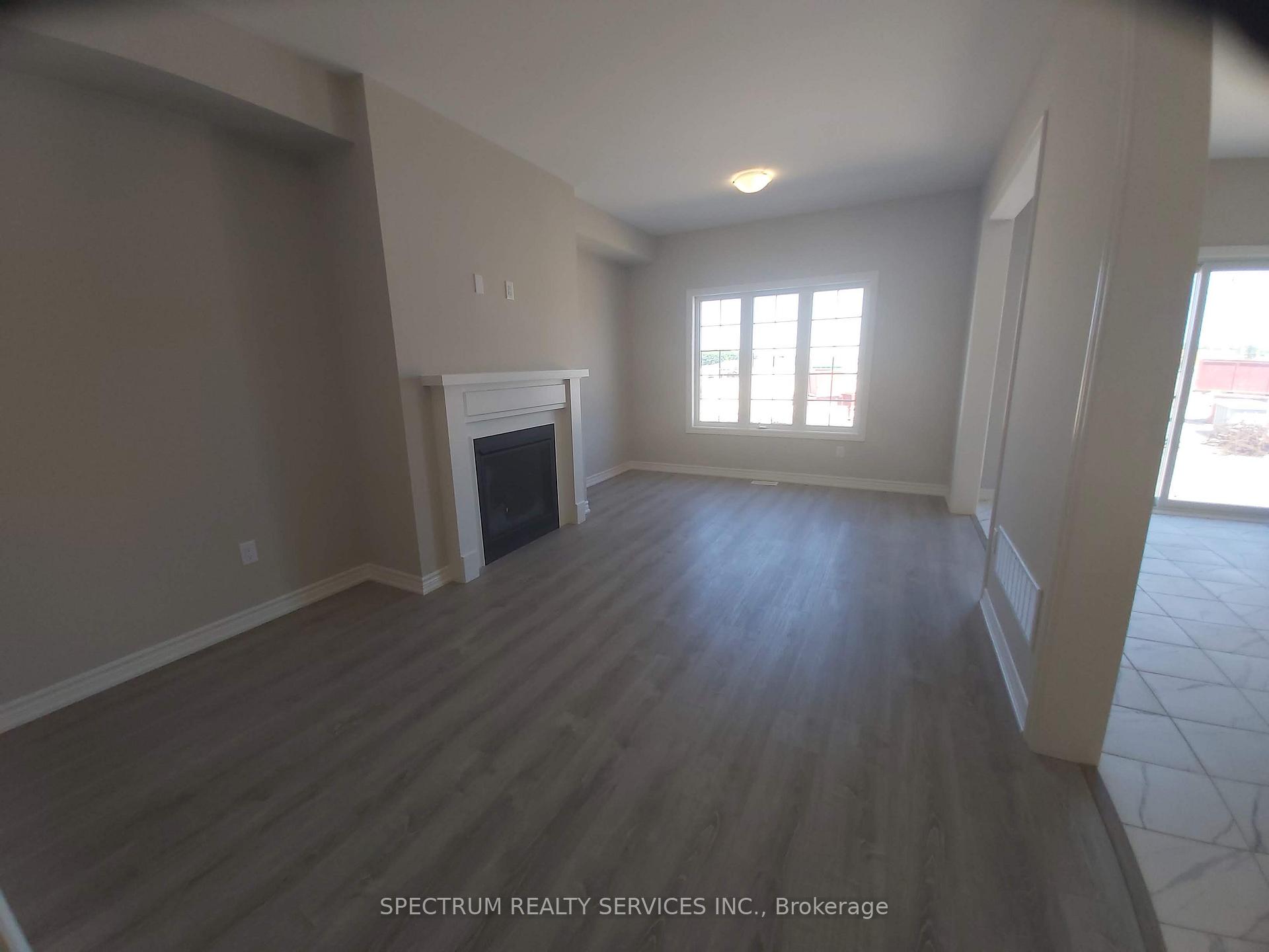 Photo 3 of 205 Breton Street, Clearview, Stayner — HOMEH