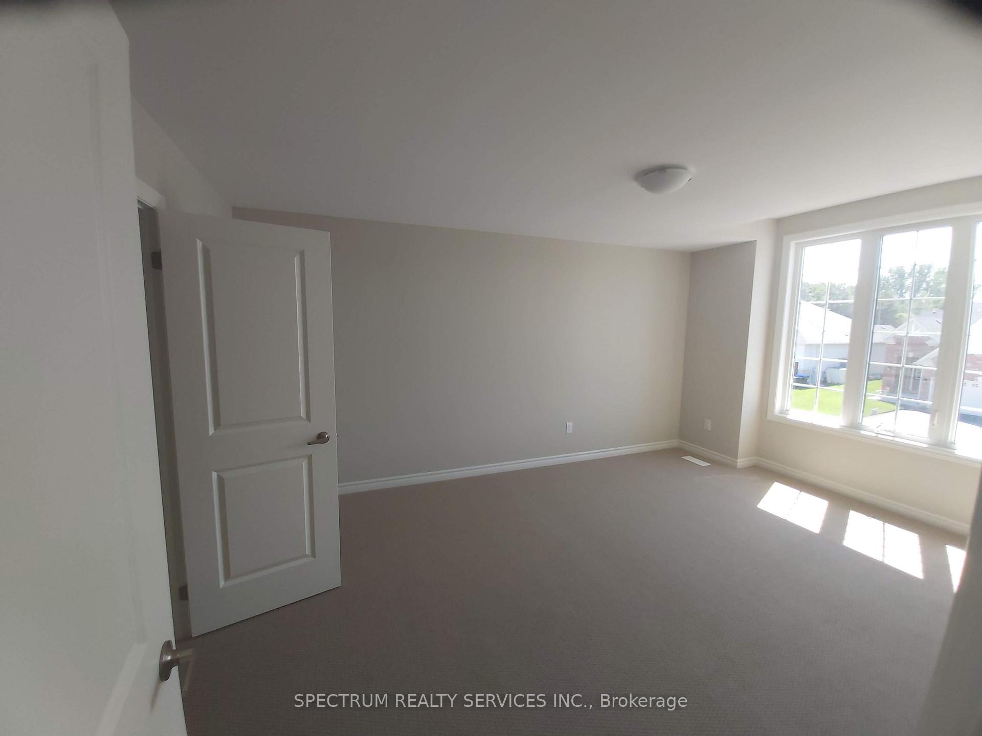 Photo 13 of 205 Breton Street, Clearview, Stayner — HOMEH