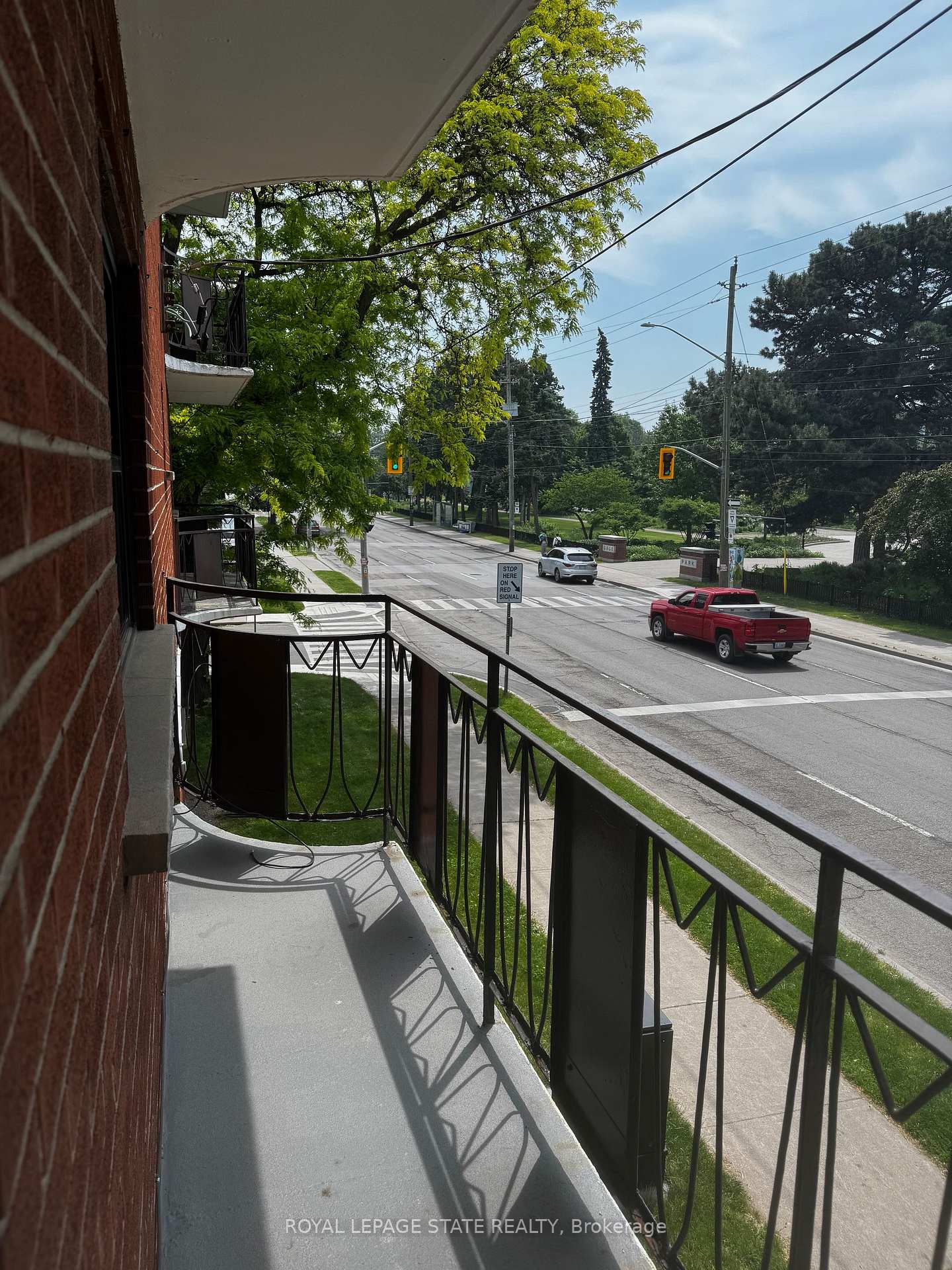 Photo 5 of Unit 202, 50 Hilda Avenue, Hamilton, Gibson — HOMEH