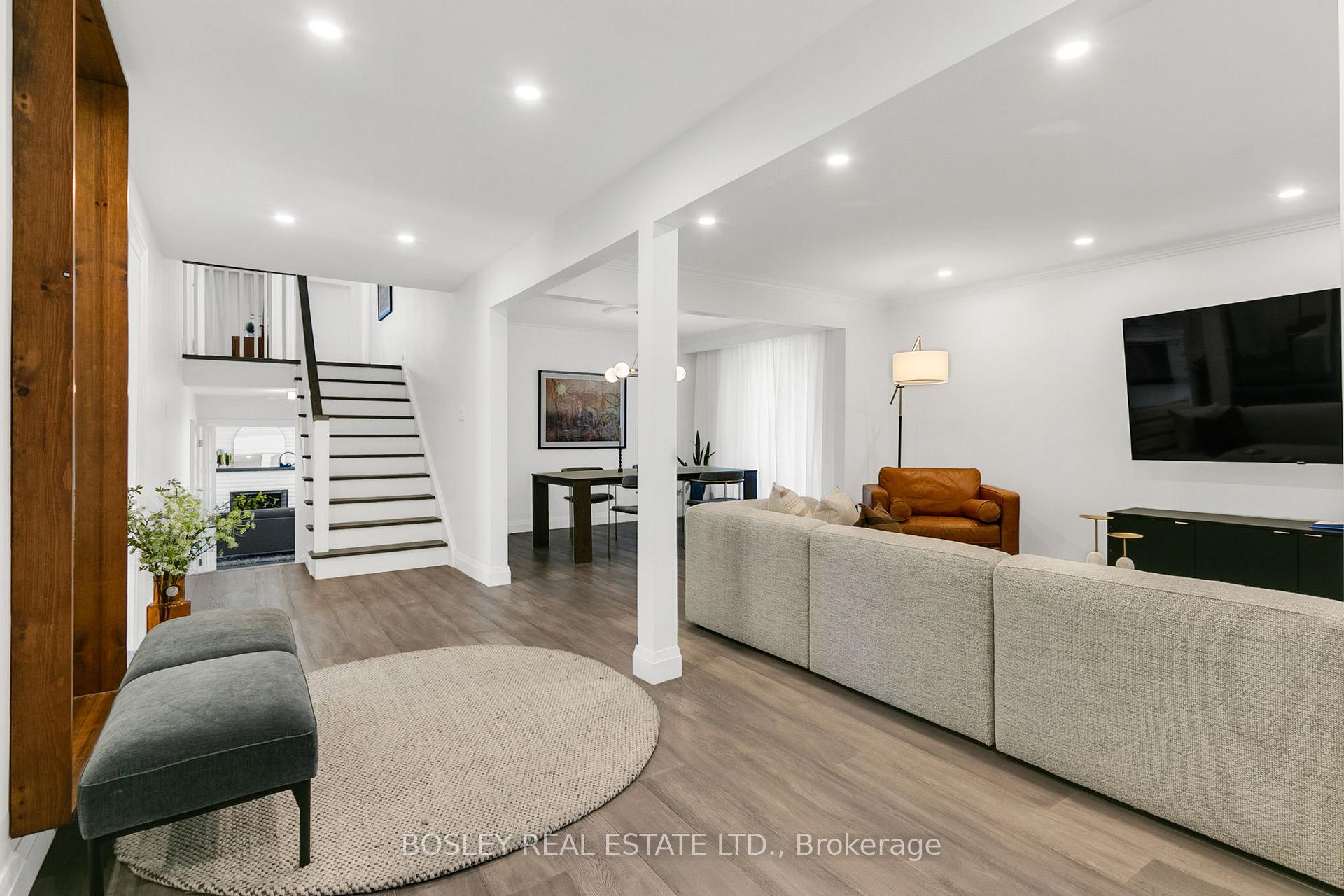 Photo 3 of 309 Dalesford Road, Etobicoke, Stonegate-Queensway — HOMEH