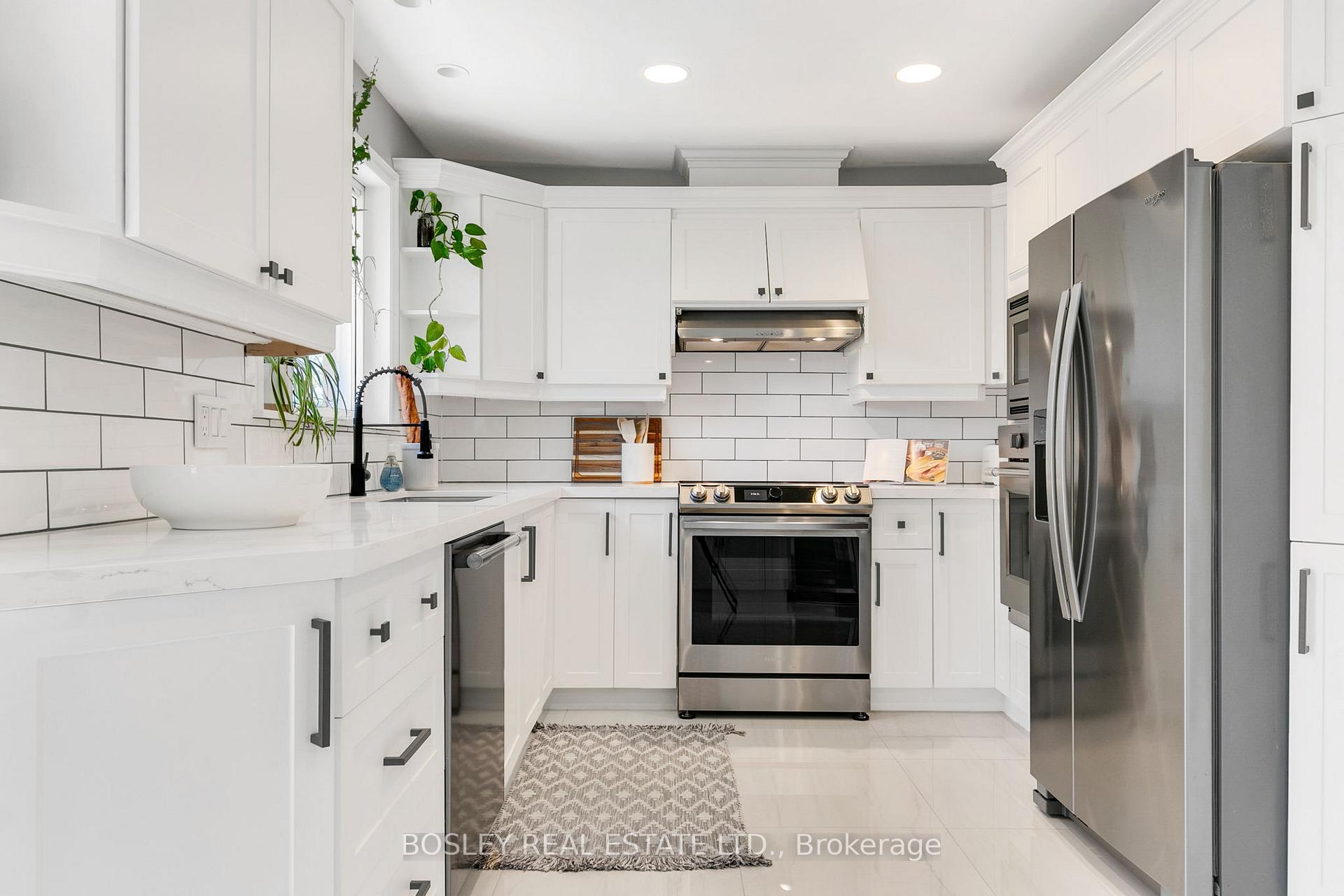 Photo 13 of 309 Dalesford Road, Etobicoke, Stonegate-Queensway — HOMEH