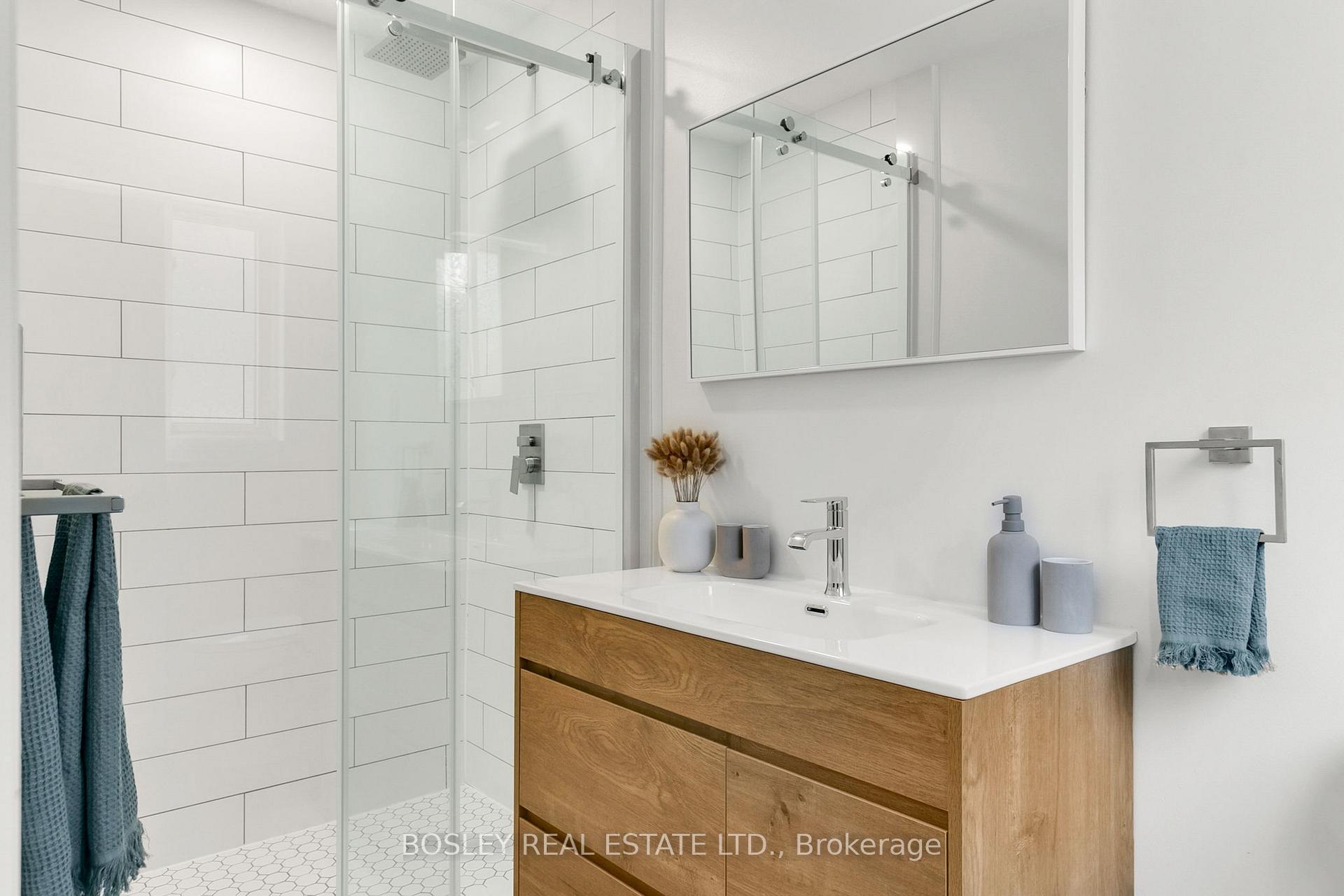 Photo 26 of 309 Dalesford Road, Etobicoke, Stonegate-Queensway — HOMEH