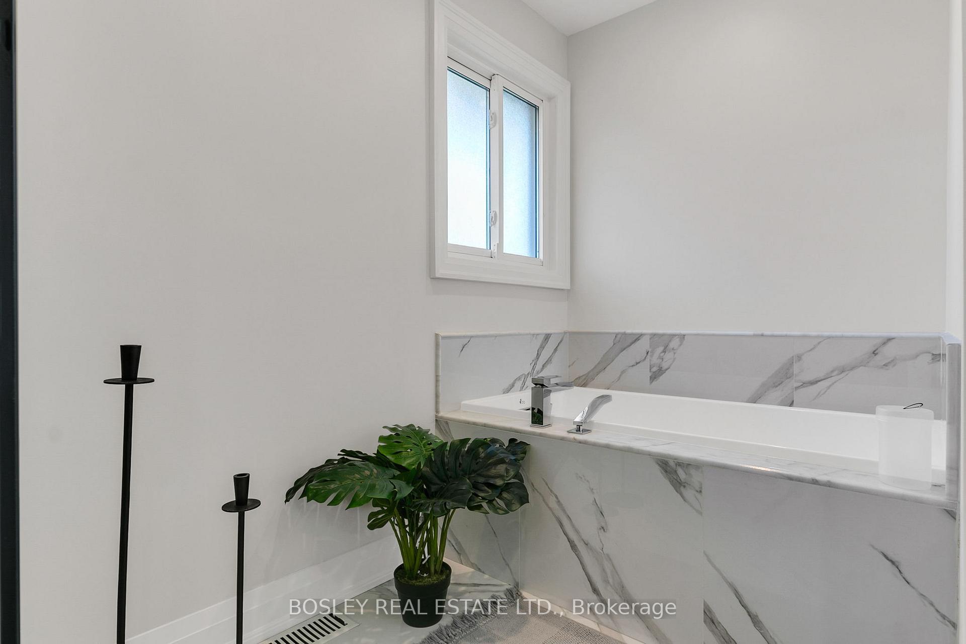 Photo 32 of 309 Dalesford Road, Etobicoke, Stonegate-Queensway — HOMEH