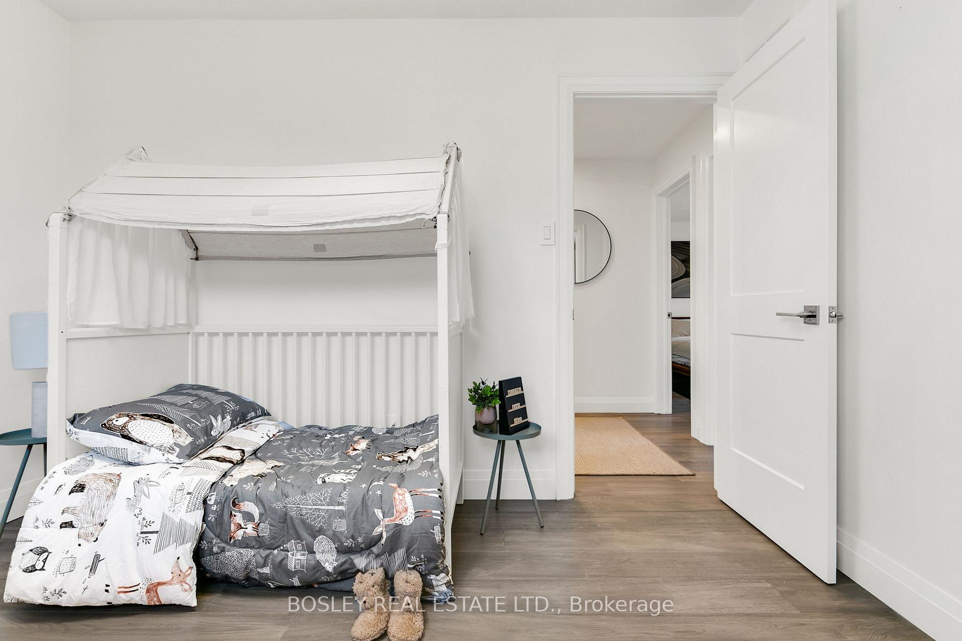 Photo 38 of 309 Dalesford Road, Etobicoke, Stonegate-Queensway — HOMEH
