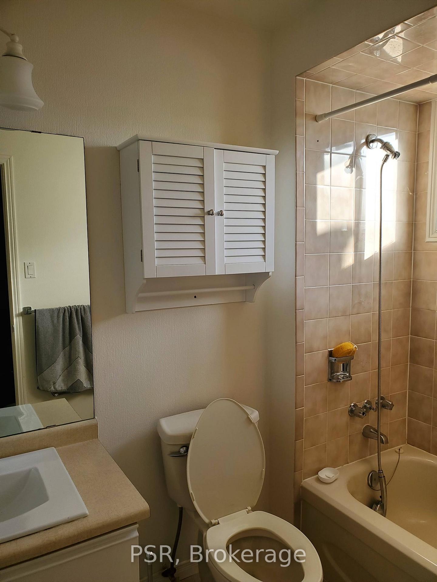 Photo 13 of Unit Main Fl, 150 Magnolia Drive, Hamilton, Fessenden — HOMEH