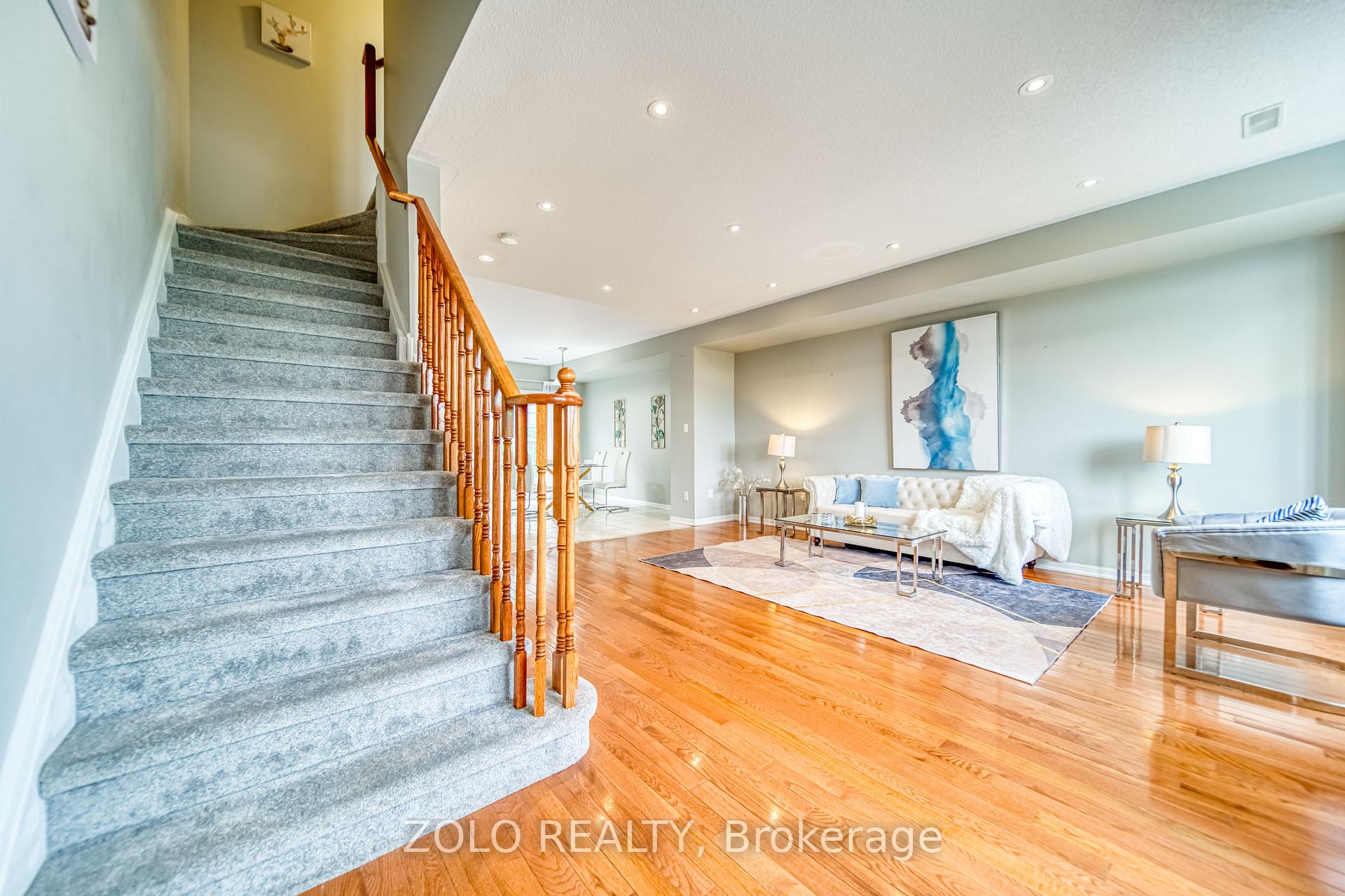 Photo 7 of 33 Celadine Drive, Markham, Milliken Mills East — HOMEH