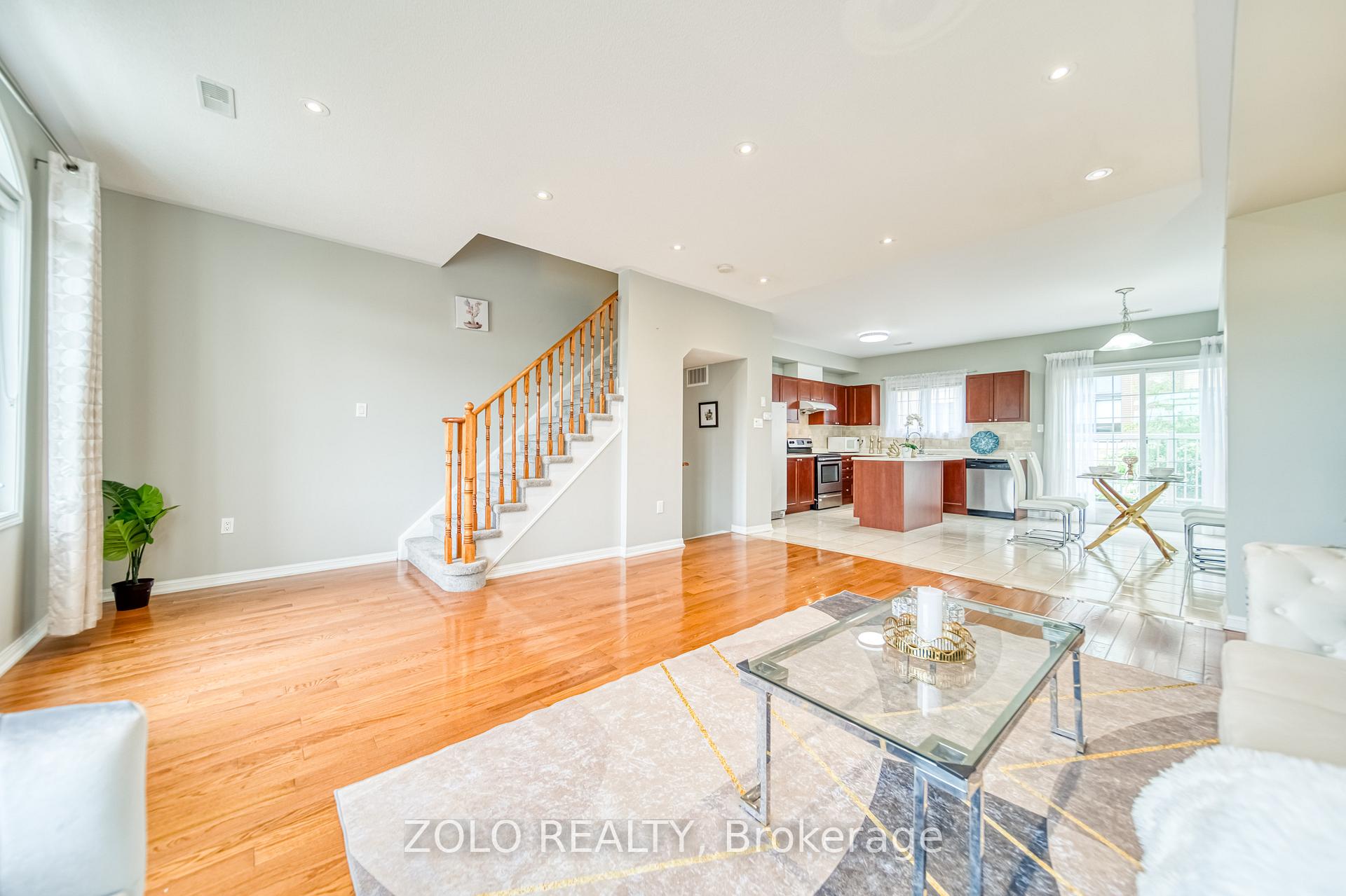 Photo 9 of 33 Celadine Drive, Markham, Milliken Mills East — HOMEH