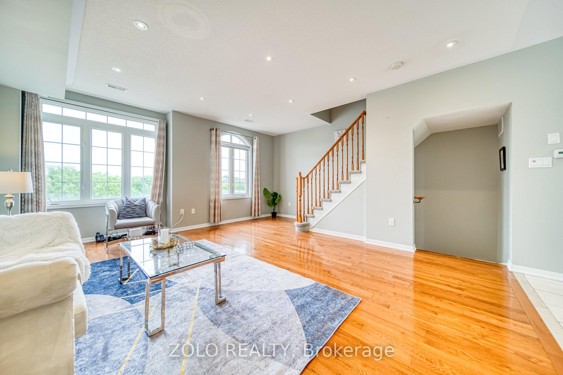 Photo 10 of 33 Celadine Drive, Markham, Milliken Mills East — HOMEH