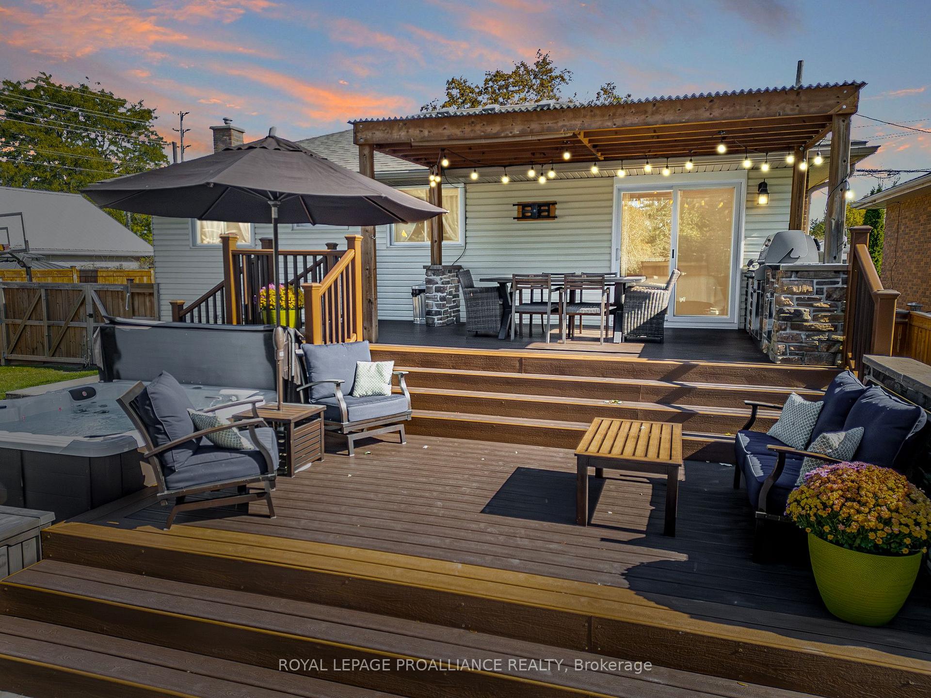 Photo 31 of 124 Gilbert Street, Belleville, Belleville Ward — HOMEH