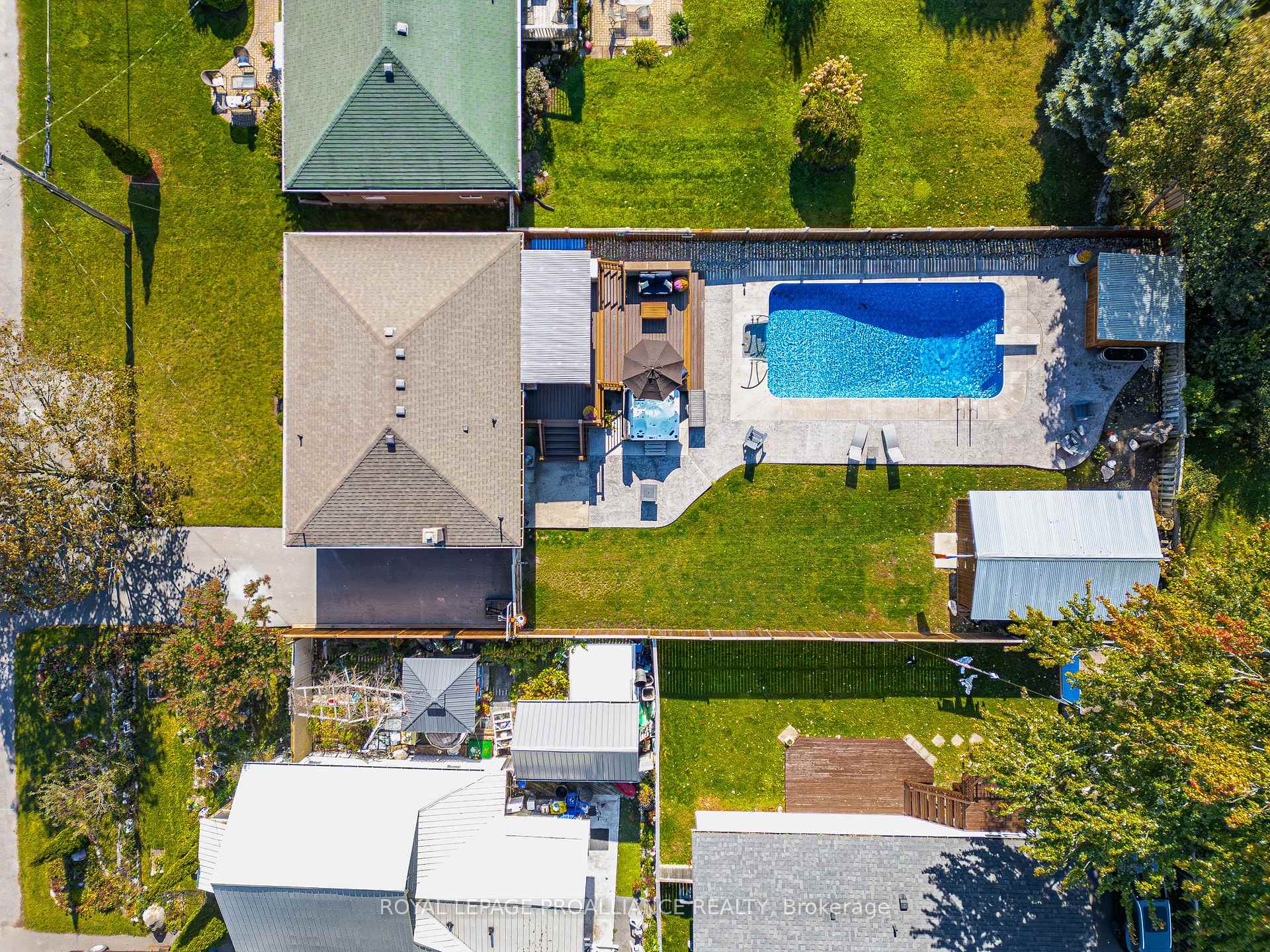 Photo 37 of 124 Gilbert Street, Belleville, Belleville Ward — HOMEH