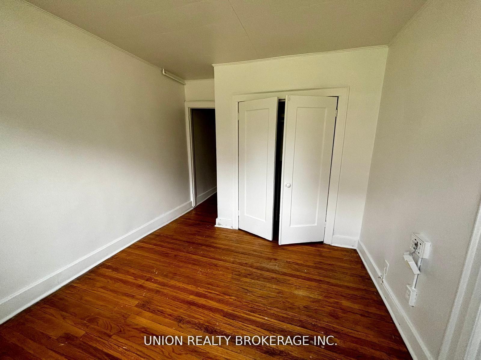 Photo 2 of Unit 102, 2405 Queen Street E, Toronto, The Beaches — HOMEH