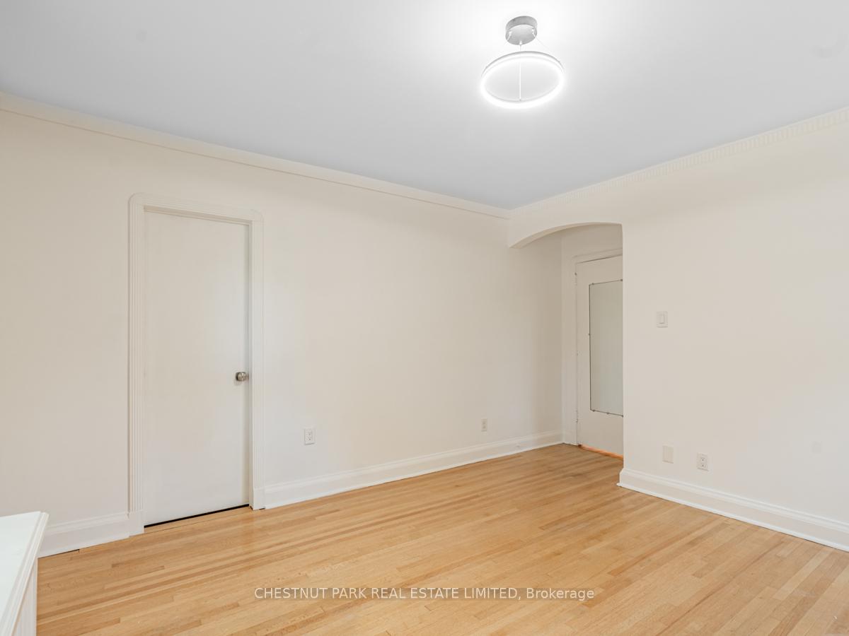 Photo 13 of Unit 2nd, 3 Otter Crescent, Toronto, Lawrence Park South — HOMEH