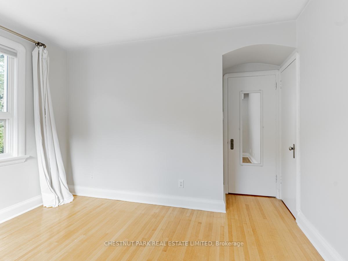 Photo 15 of Unit 2nd, 3 Otter Crescent, Toronto, Lawrence Park South — HOMEH